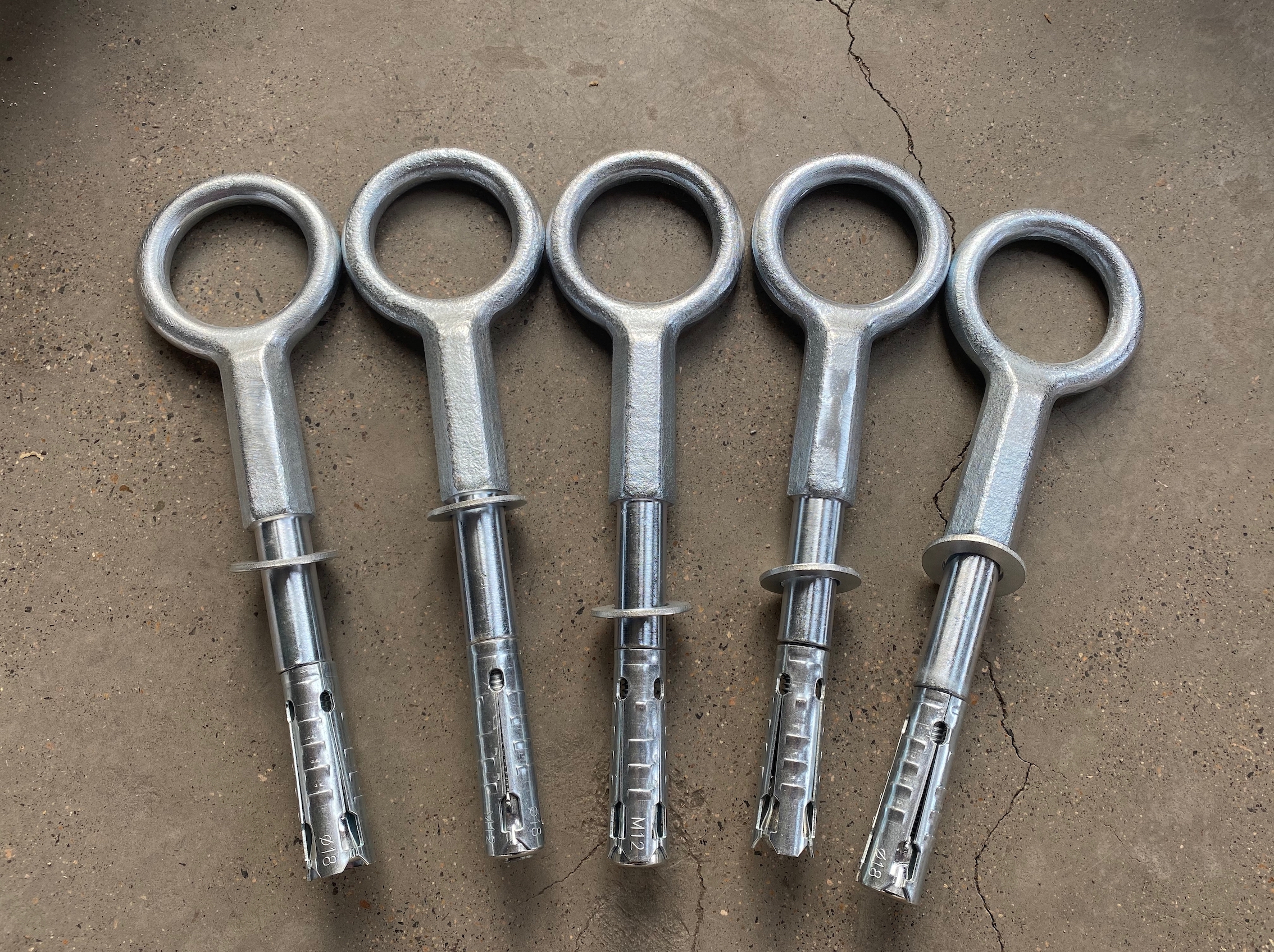 eye bolt Italy 1-1