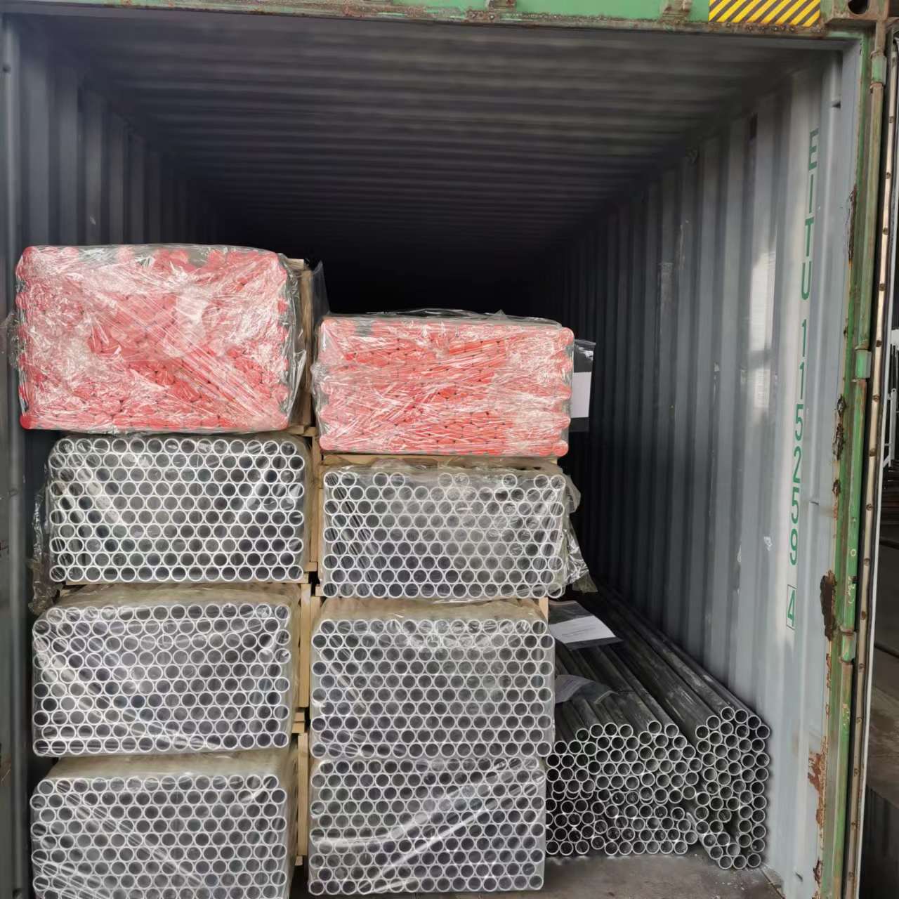 scaffolding aluminum tubes loading 
